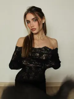 Esmeralda profile in Dubai
