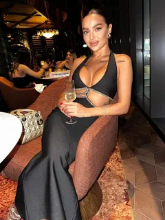 Kira profile in Dubai