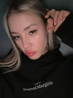 Olya profile in Dubai